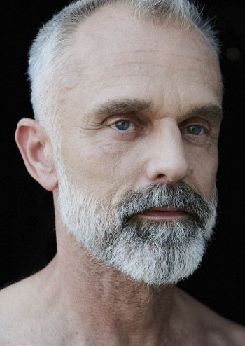 弗兰克•伯特伦