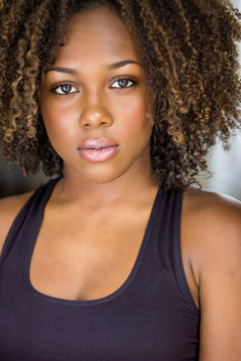 艾默莉·克鲁奇菲尔德