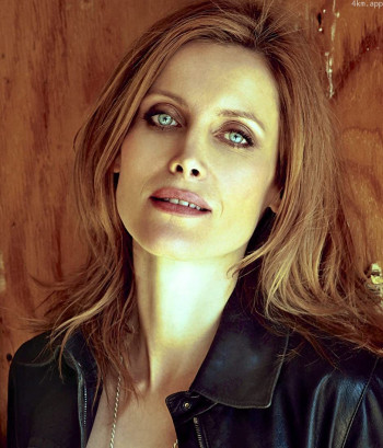 西尔维娅·苏瓦栁娃