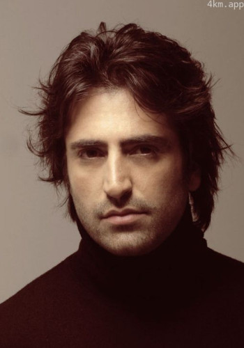 马赫桑·科米兹古