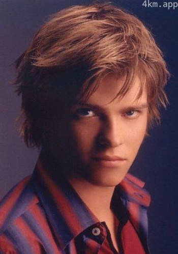 亚当·图奥米宁