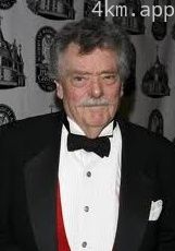 博纳德·福克斯