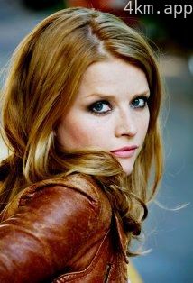 卡罗利妮·舒赫