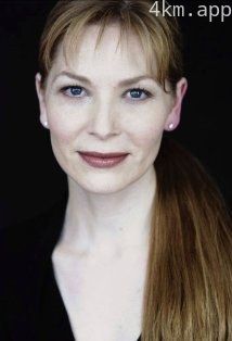 纳迪亚·卡梅隆-布莱克利