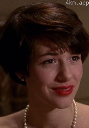 卡罗琳·法里纳