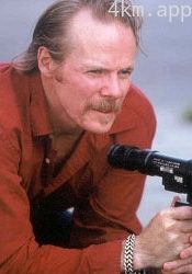 乔纳森·汉斯雷