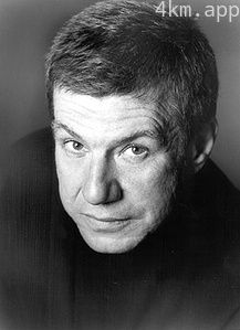 约翰·麦克蒂尔南