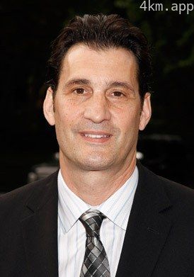 罗伯特·富纳罗