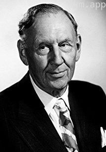 巴兹尔·勒伊斯达尔