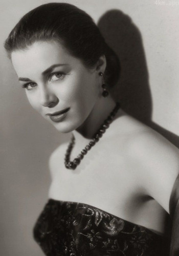 玛丽安妮·柯奇