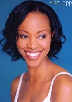 英格丽德·哈特