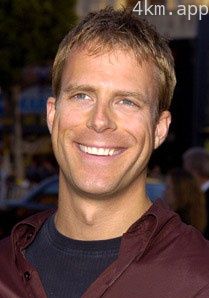 丹尼尔·特拉维斯