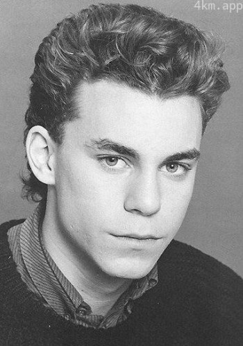 特拉维斯·费恩