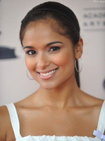 迪尔莎·瓦萨莉亚