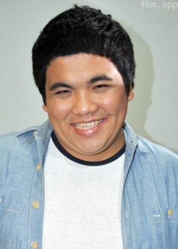 查卢彭·提坤朋提拉翁