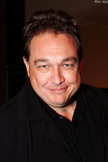 奥利弗·卡尔科夫