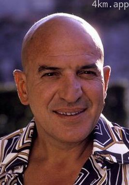 特利·萨瓦拉斯