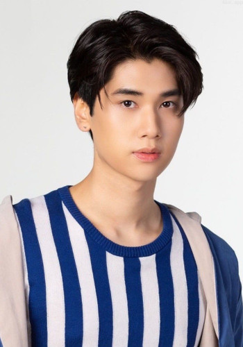 邓克·纳塔猜·布恩普拉瑟缇