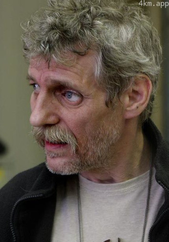 亚诺什·德尔日