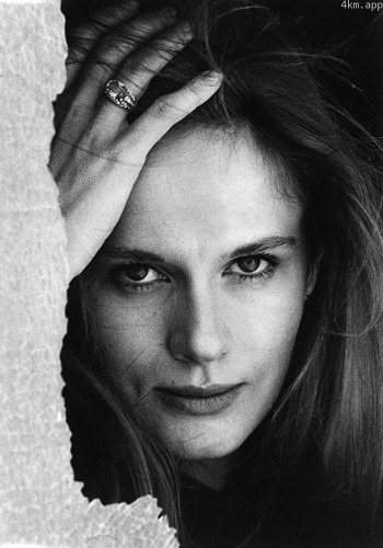 多米妮克·桑达