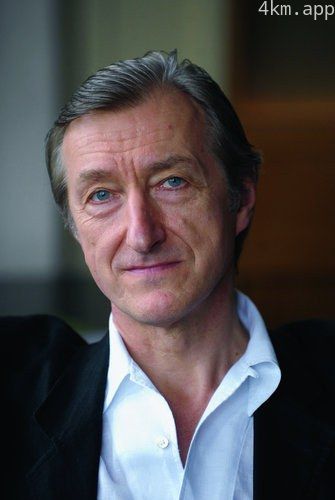 朱利安·巴恩斯