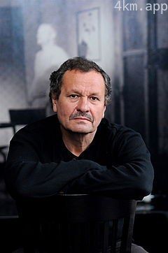 米罗斯拉夫·克罗博特