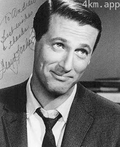 洛伊德·波奇纳