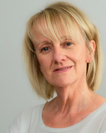 维多利亚·阿尔考克