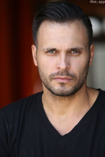 马克西米利安·亚历山大