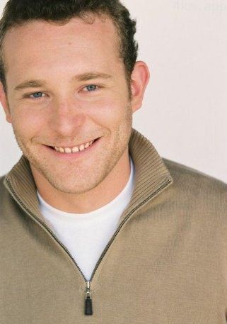 詹姆斯·阿多米安