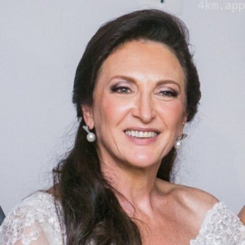 黛博拉·奥莉维爱丽