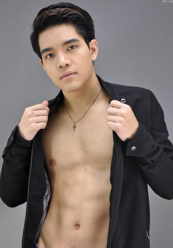 查理·苏晚沃来功