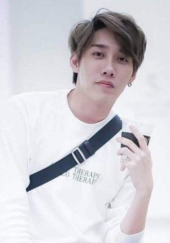 车澈林·瑞塔阿芘楠