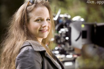 达纳·尼库斯坦