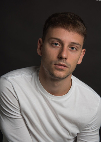 维克多·雷布尔