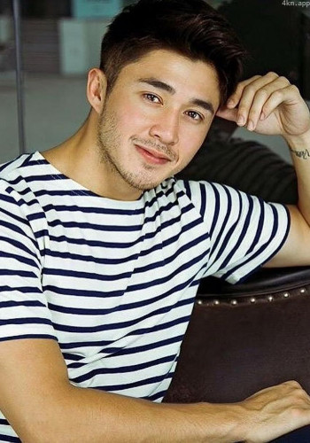 Arron Villaflor
