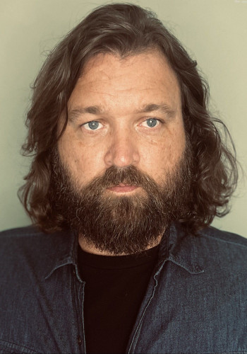 伯恩斯·伯恩斯