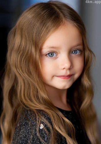 艾米丽·米切尔