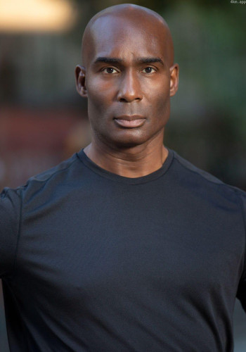 米夏莎·阿姆斯特朗