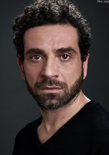 亚历山德罗·格鲁塔达乌里亚