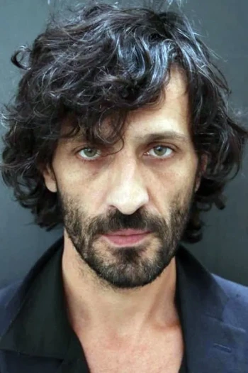 大卫·卡门诺斯