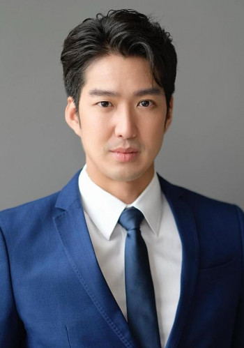 苏林永·阿伦瓦塔那坤