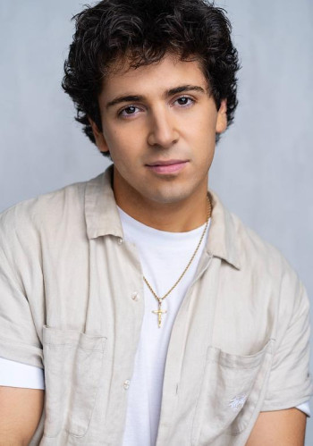 艾登·卡拉菲奥雷