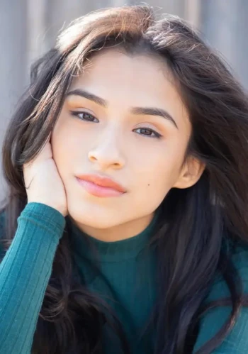 娜奥米·塞拉诺