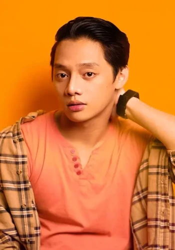 埃尔罗·卡梅罗