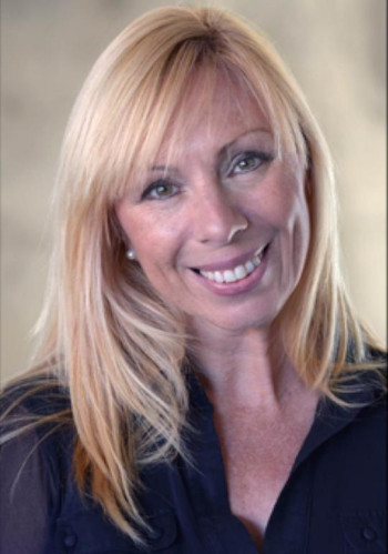 卡罗琳·亚代尔