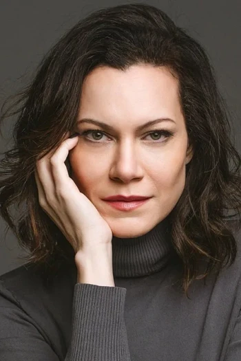 艾米拉·盖德斯