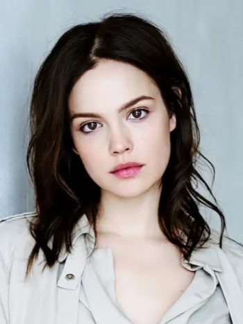 艾米利亚·舒勒