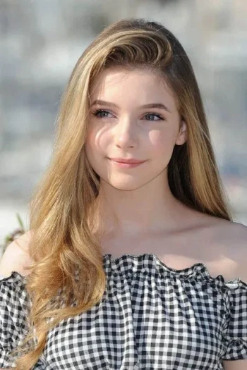 埃莉诺•沃辛顿-考克斯