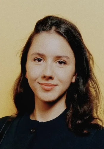 阿娜伊德·罗赞